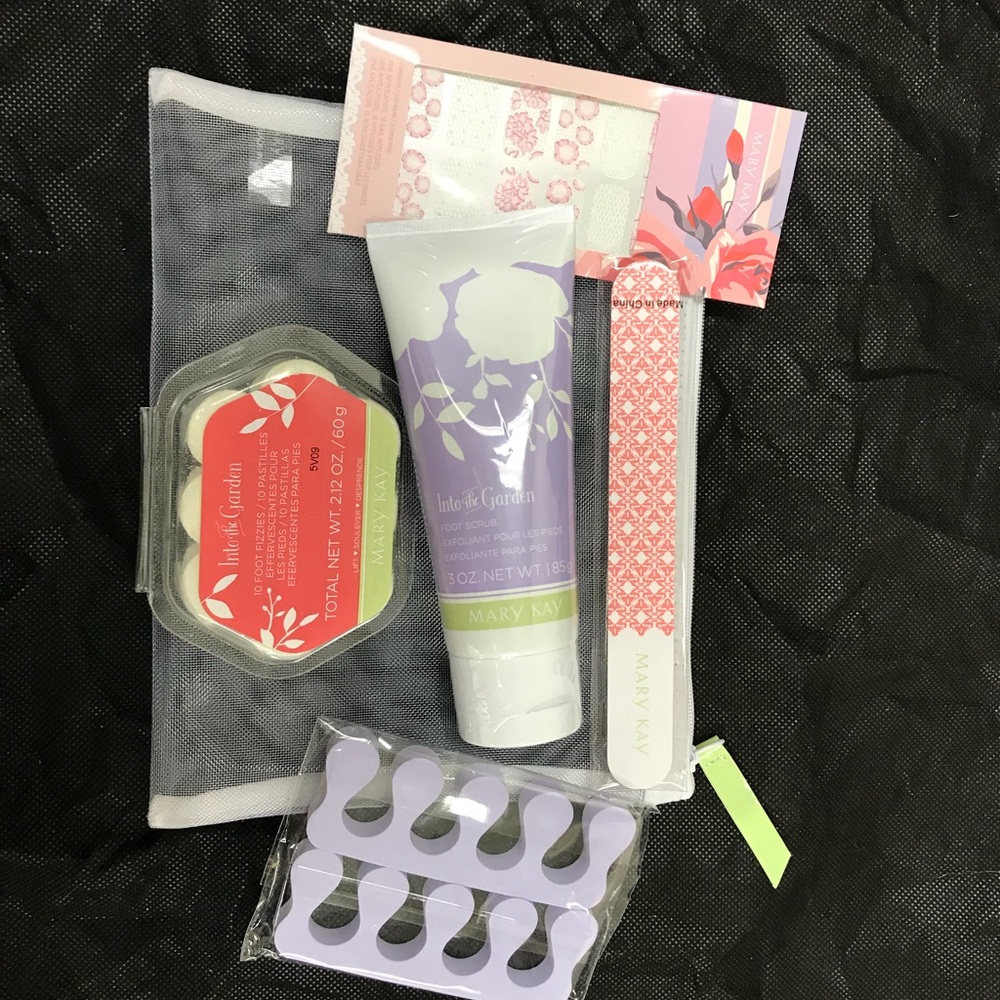 Into the Garden Pedicure Set